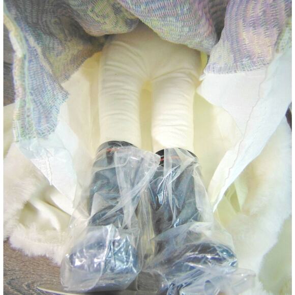 NEW Brinn's 1993 ENGLISH GARDEN SANTA 16" DOLL Porcelain Father Christmas Decor - Picture 4 of 12